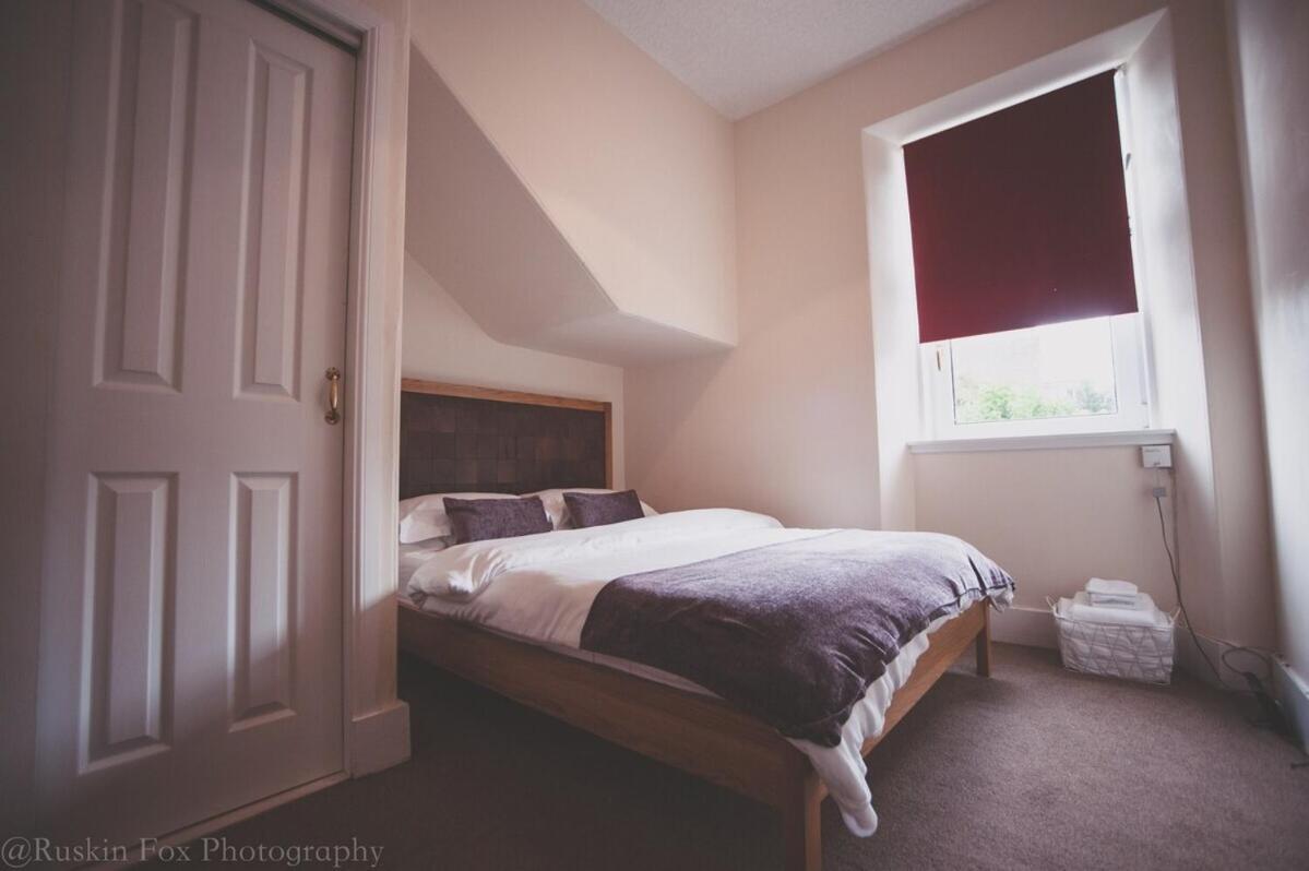 Stylish And Spacious Two Bed In Aberdeen'S West End エクステリア 写真